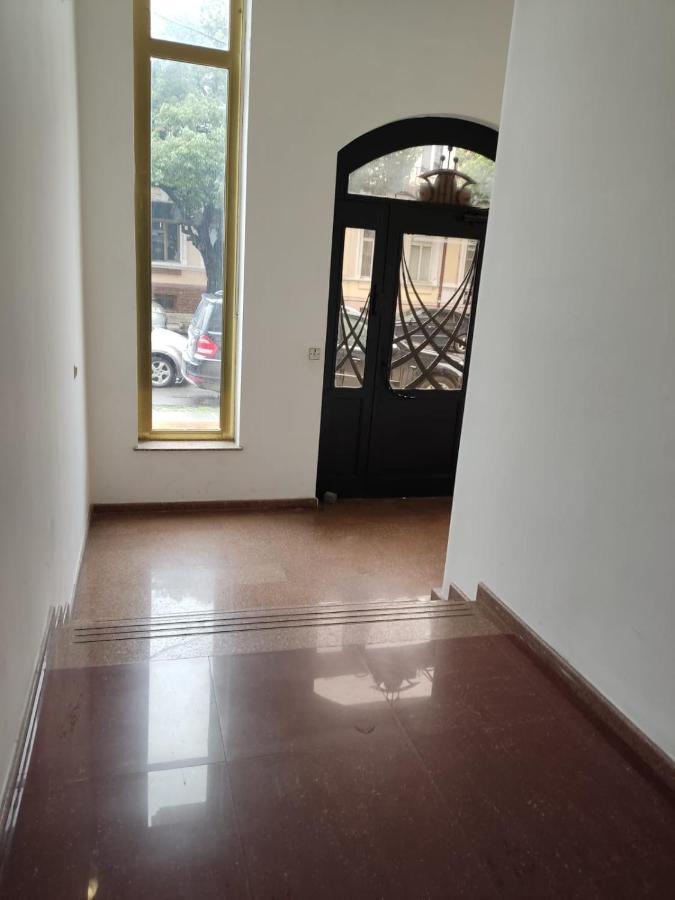 Tavdadebuli Apartment Batoemi Buitenkant foto