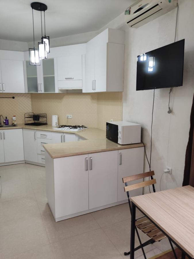 Tavdadebuli Apartment Batoemi Buitenkant foto